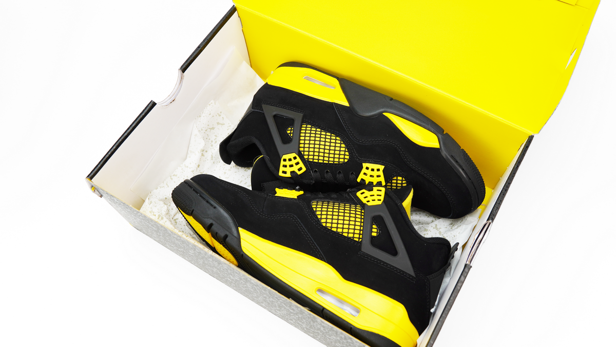 Air Jordan 4 Thunder - Repcity