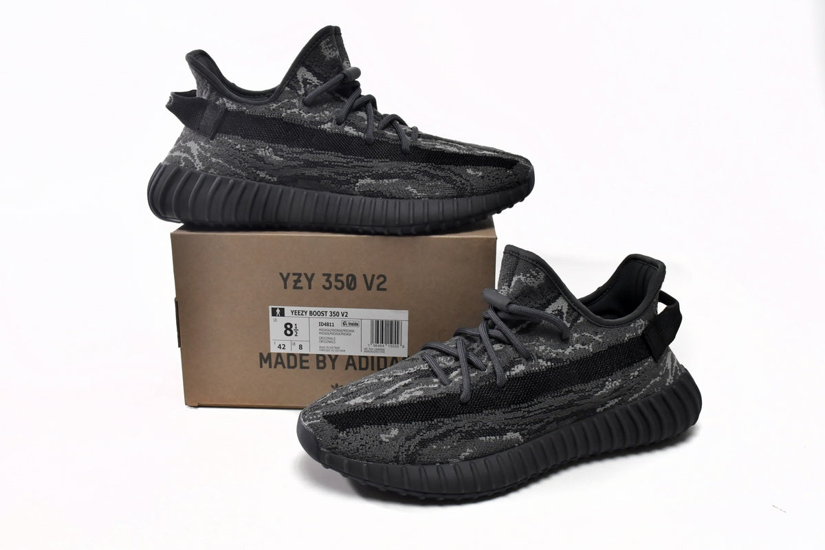 Yeezy Boost 350 V2 Dark Salt