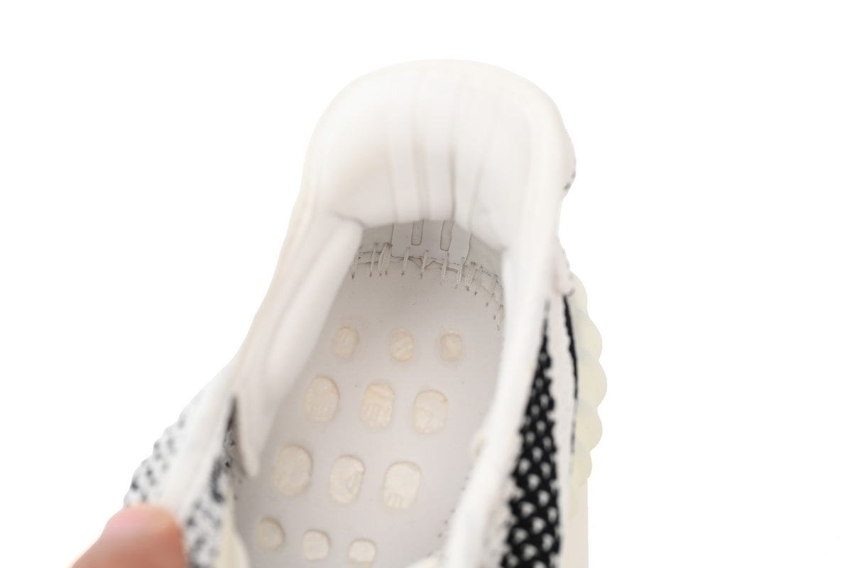 Yeezy Boost 350 V2 Zebra - Repcity