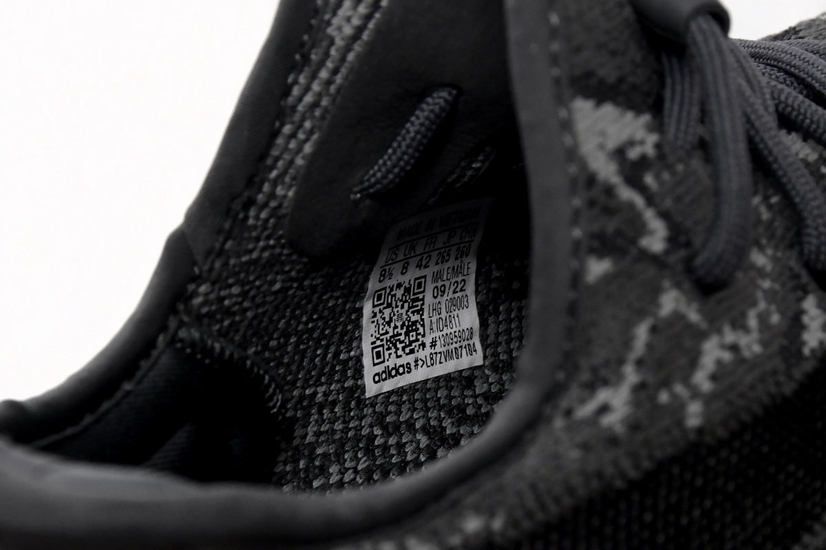 Yeezy Boost 350 V2 Dark Salt