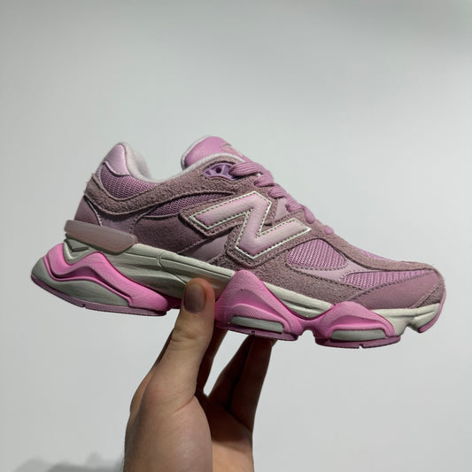 New Balance 9060 Pink