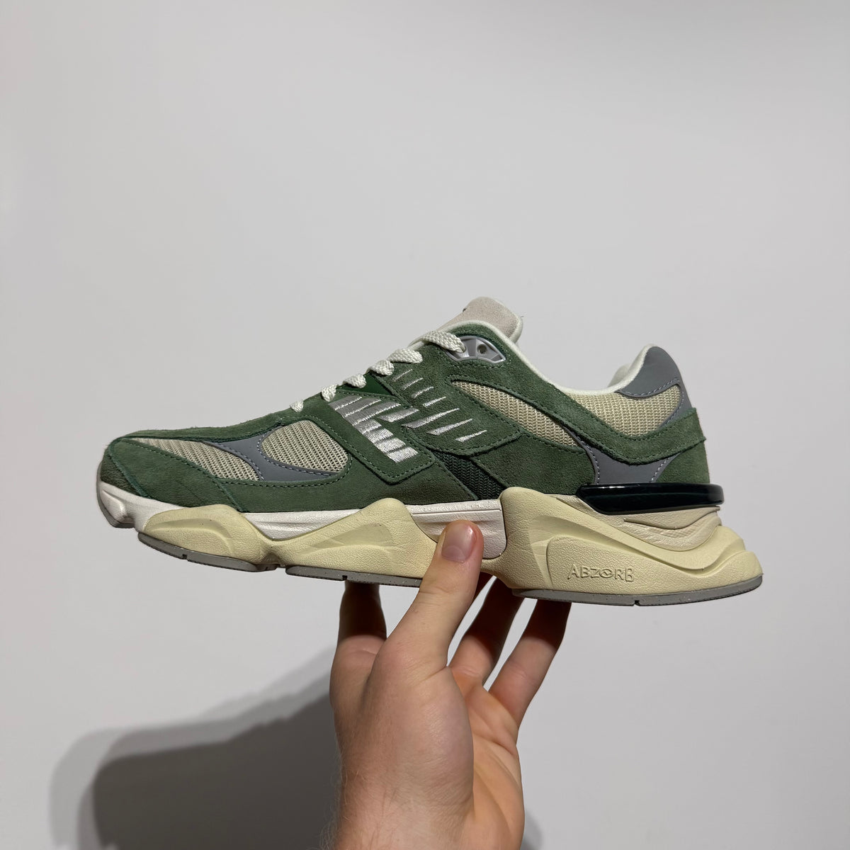 New Balance 9060 Green