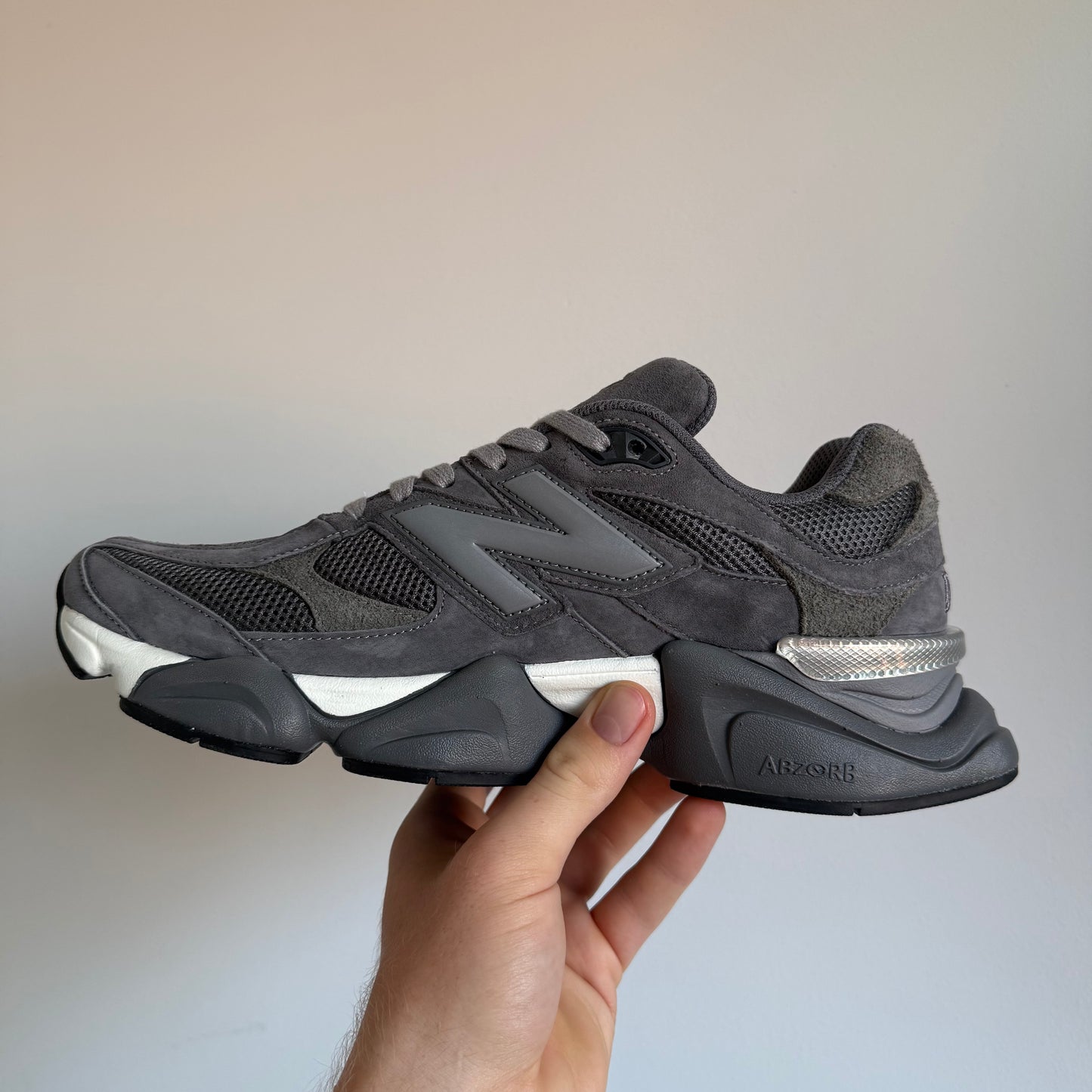 New Balance 9060 Grey