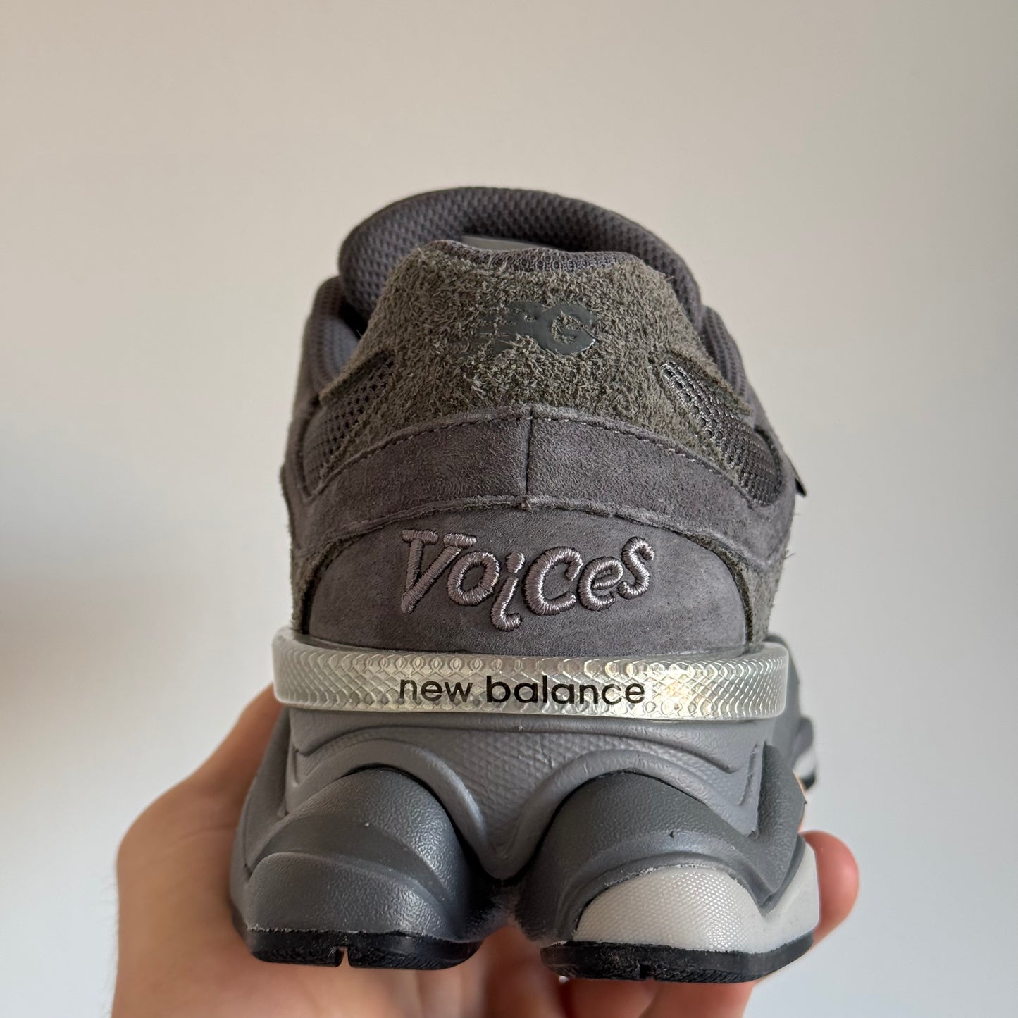 New Balance 9060 Grey