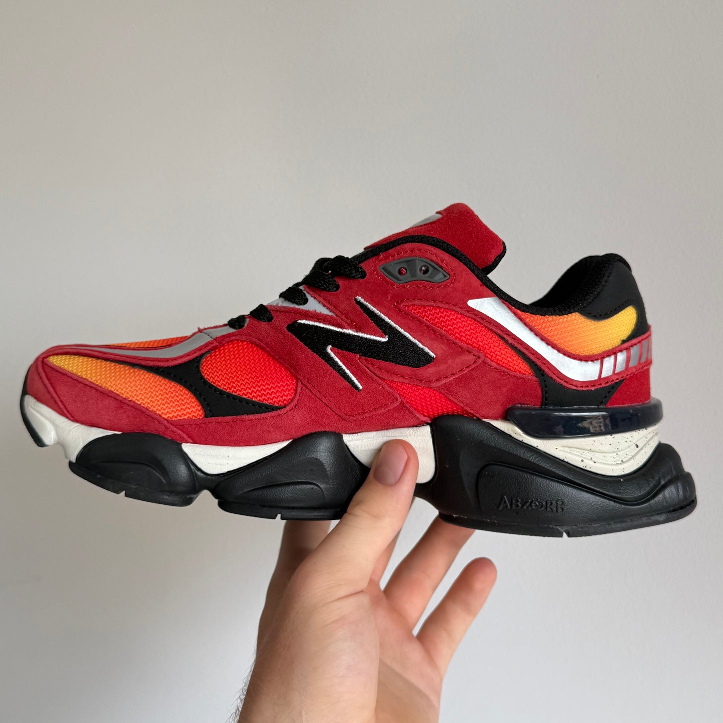 New Balance 9060 Red